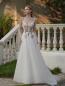 Preview: Romantisches Brautkleid mit floraler Stickerei & zarten Trägern SH-021